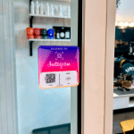 Placa Adherible para Instagram NFC + QR